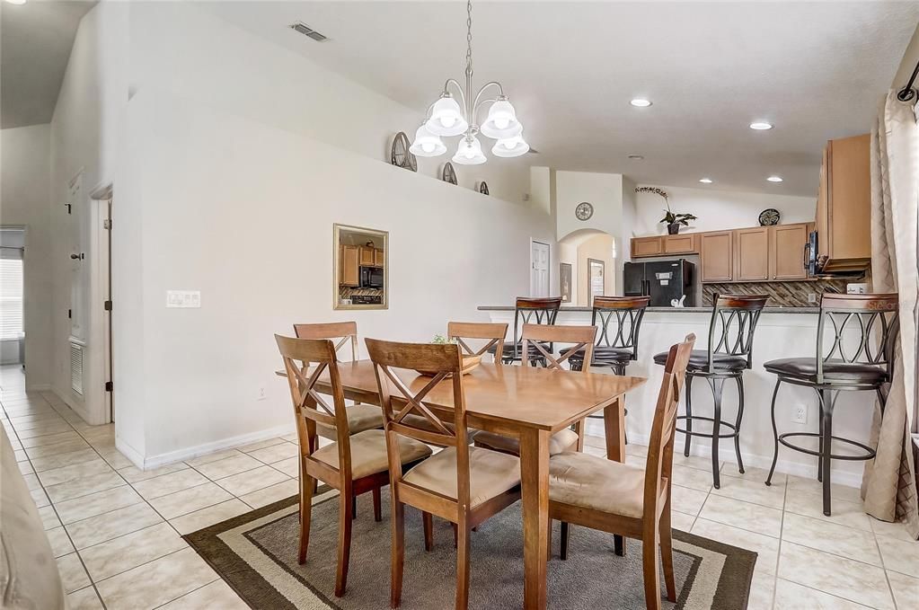 For Rent: $2,850 (4 beds, 3 baths, 2180 Square Feet)