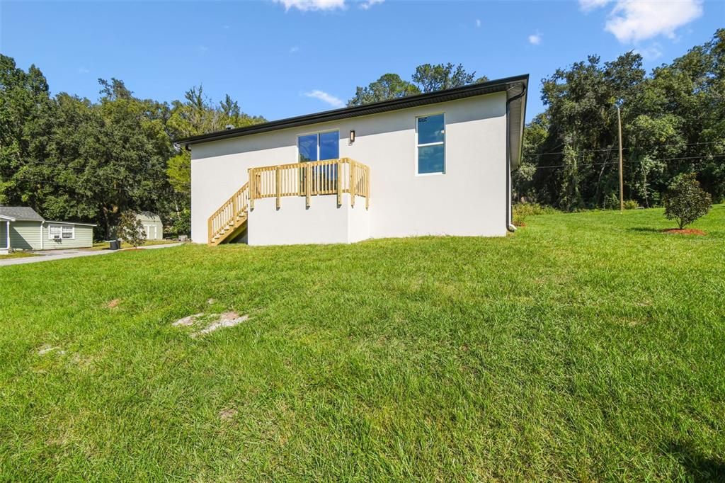 For Sale: $350,000 (3 beds, 2 baths, 2117 Square Feet)