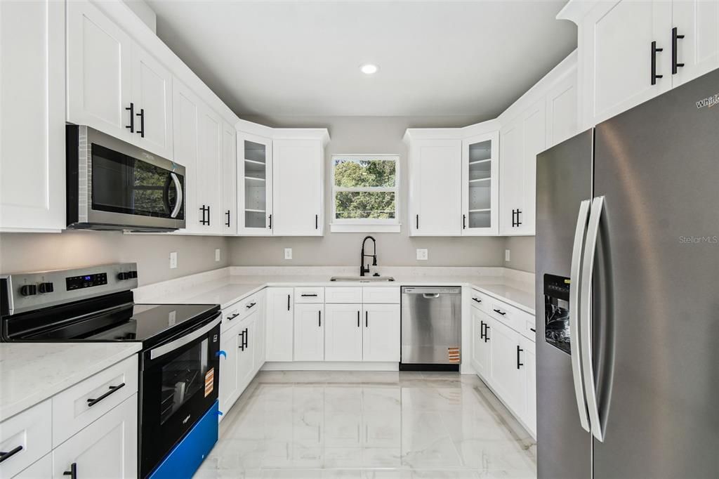 For Sale: $350,000 (3 beds, 2 baths, 2117 Square Feet)