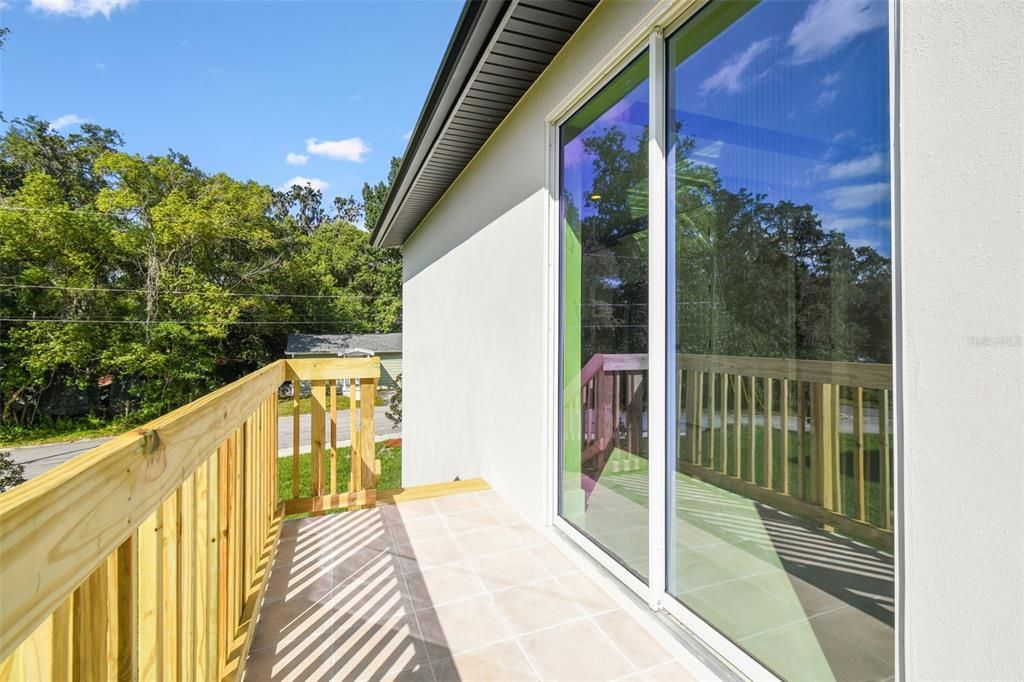 For Sale: $350,000 (3 beds, 2 baths, 2117 Square Feet)