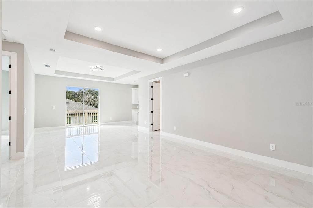 For Sale: $350,000 (3 beds, 2 baths, 2117 Square Feet)