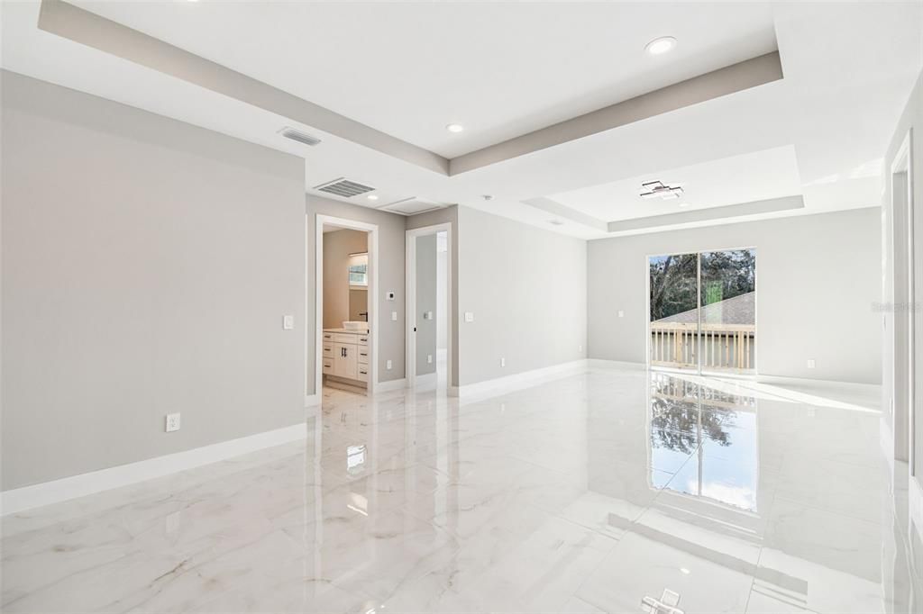 For Sale: $350,000 (3 beds, 2 baths, 2117 Square Feet)