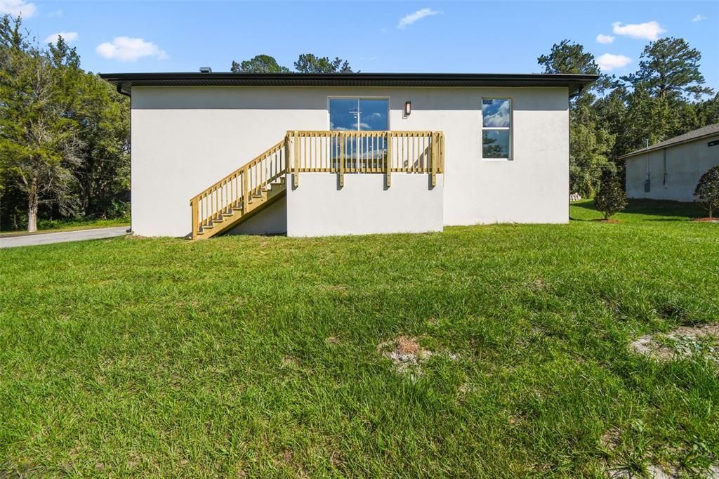 For Sale: $350,000 (3 beds, 2 baths, 2117 Square Feet)