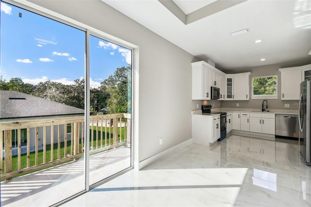 For Sale: $350,000 (3 beds, 2 baths, 2117 Square Feet)