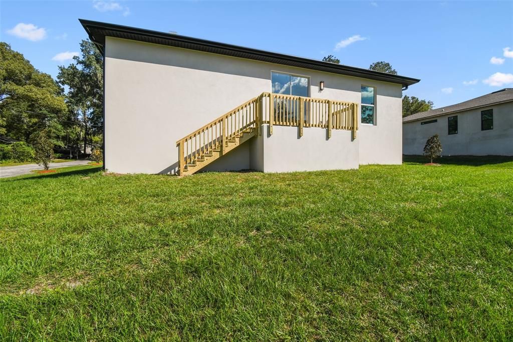 For Sale: $350,000 (3 beds, 2 baths, 2117 Square Feet)