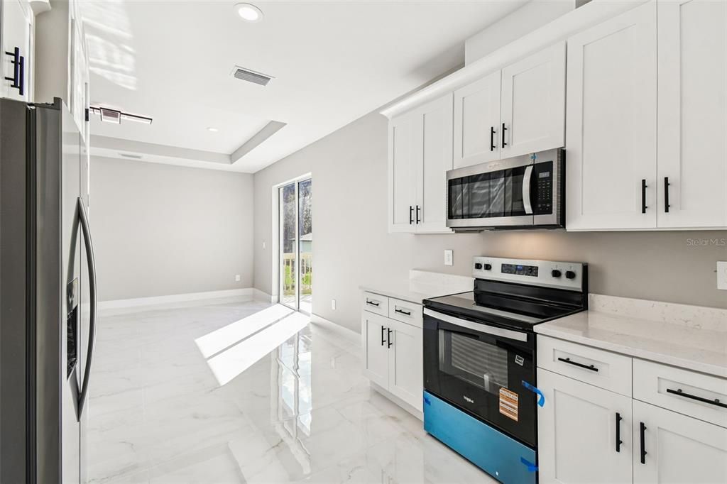 For Sale: $350,000 (3 beds, 2 baths, 2117 Square Feet)