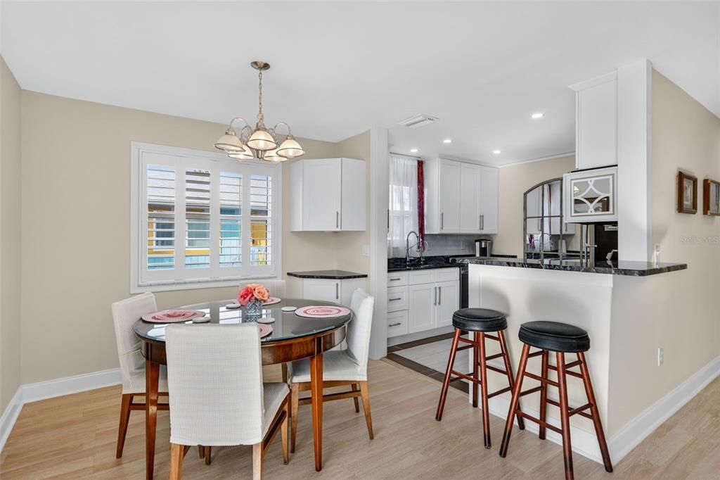 For Sale: $1,189,000 (2 beds, 2 baths, 1040 Square Feet)