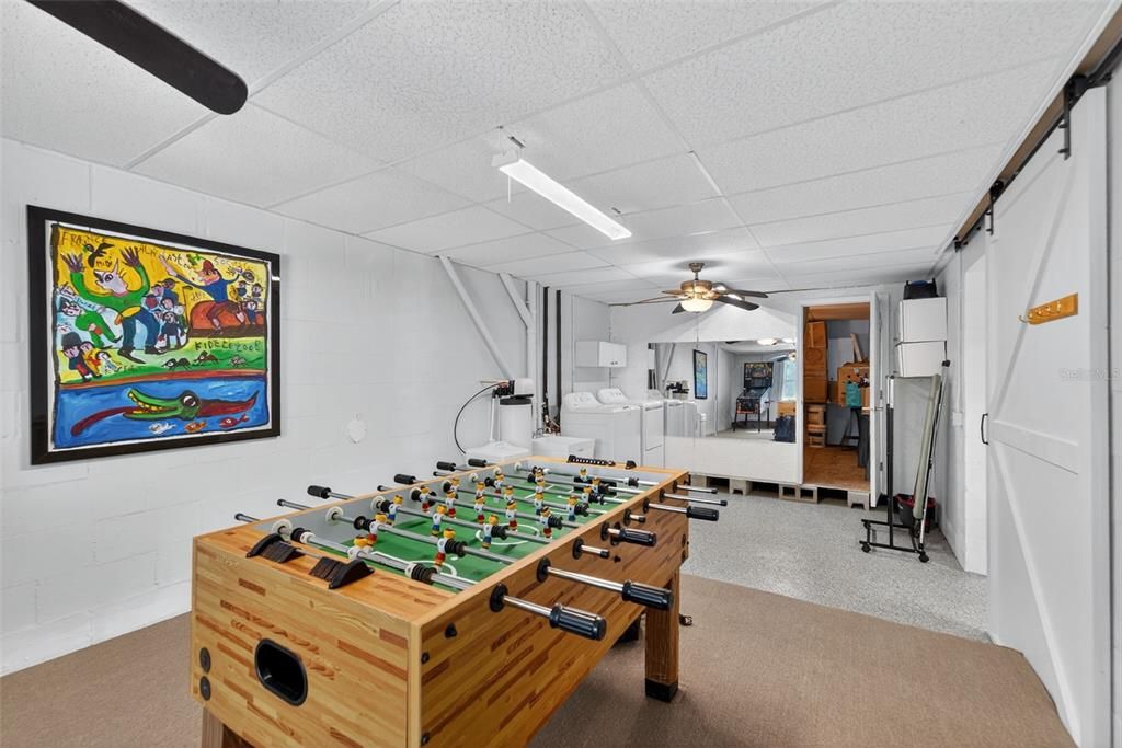 For Sale: $1,189,000 (2 beds, 2 baths, 1040 Square Feet)