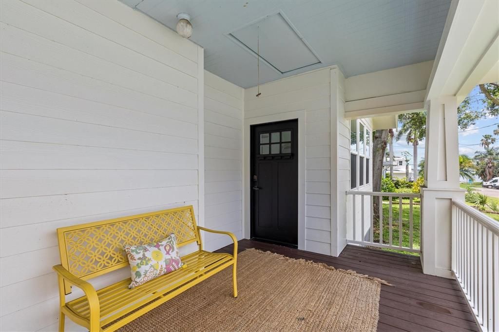 For Rent: $5,000 (3 beds, 2 baths, 1579 Square Feet)