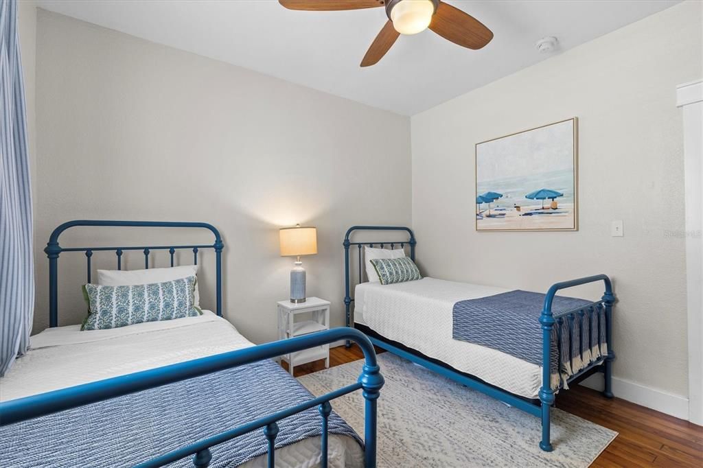 For Rent: $5,000 (3 beds, 2 baths, 1579 Square Feet)