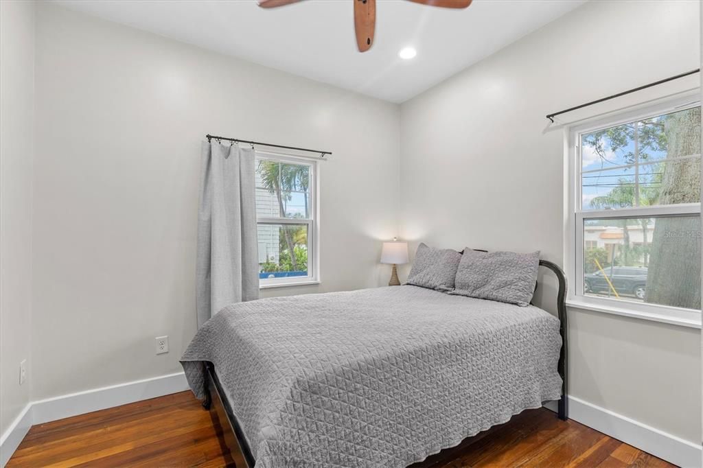 For Rent: $5,000 (3 beds, 2 baths, 1579 Square Feet)