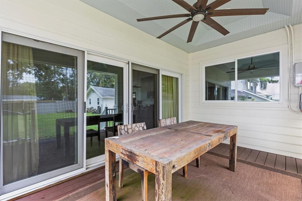 For Rent: $5,000 (3 beds, 2 baths, 1579 Square Feet)