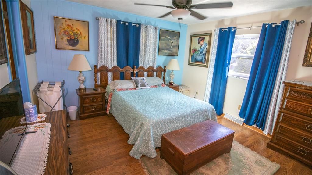 На продажу: $275,000 (2 спален, 2 ванн, 1408 Квадратных фут)