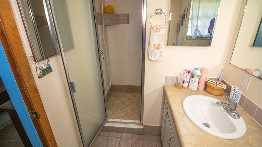 На продажу: $275,000 (2 спален, 2 ванн, 1408 Квадратных фут)