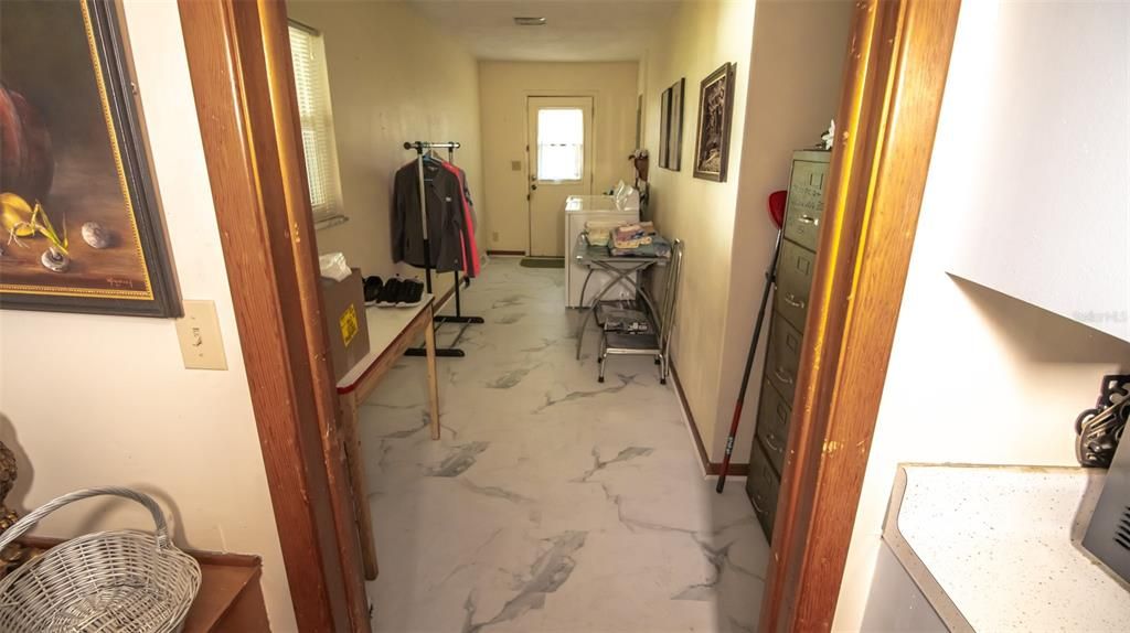 Active With Contract: $240,000 (2 beds, 2 baths, 1408 Square Feet)