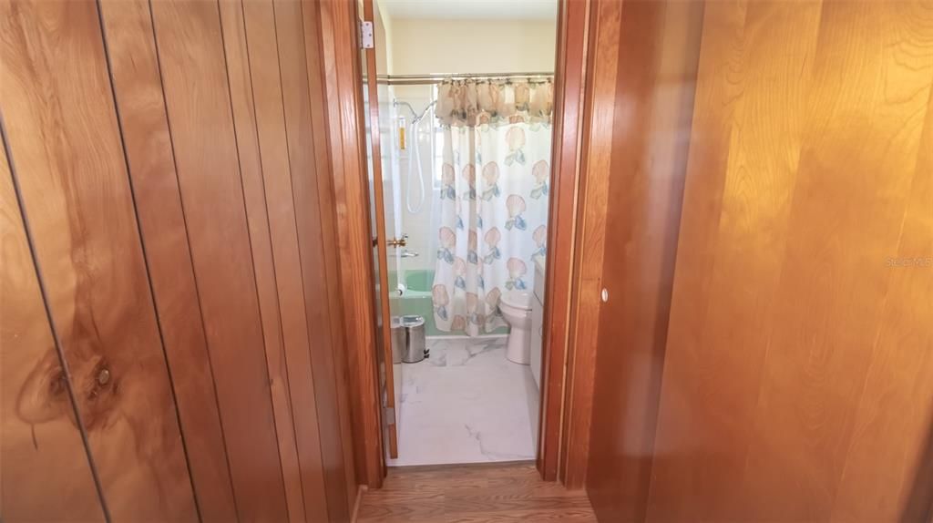 На продажу: $275,000 (2 спален, 2 ванн, 1408 Квадратных фут)