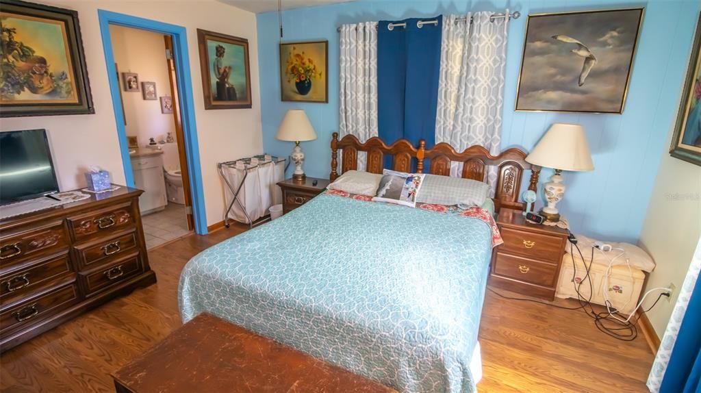 На продажу: $275,000 (2 спален, 2 ванн, 1408 Квадратных фут)