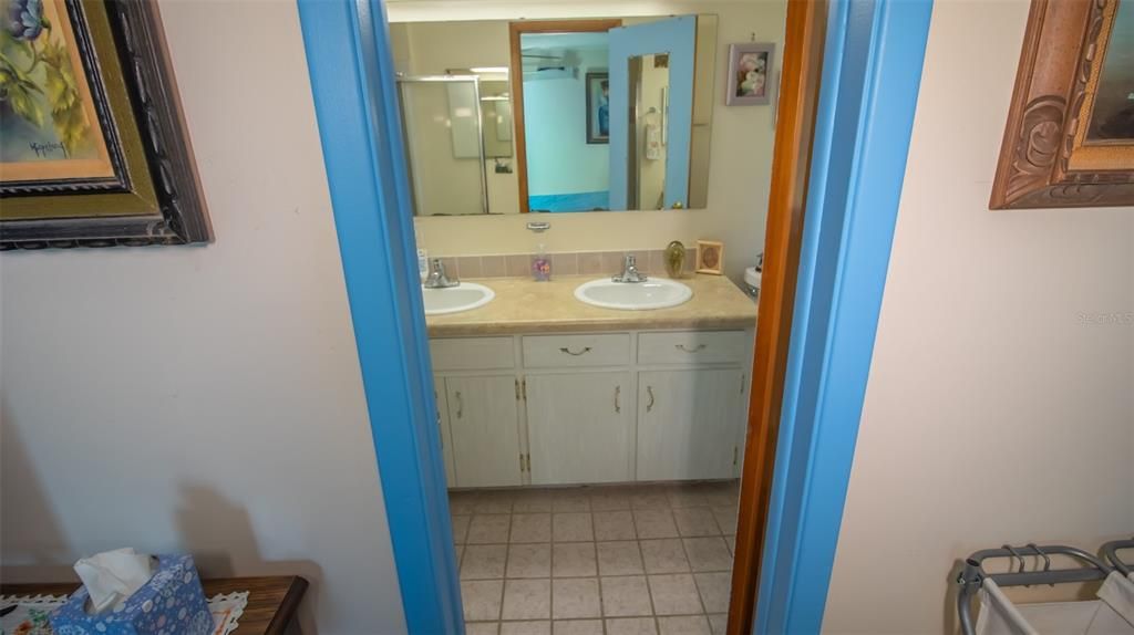 На продажу: $275,000 (2 спален, 2 ванн, 1408 Квадратных фут)