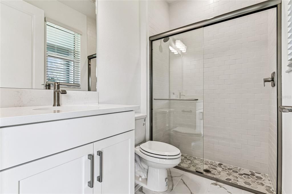 Active With Contract: $899,999 (5 beds, 5 baths, 3521 Square Feet)