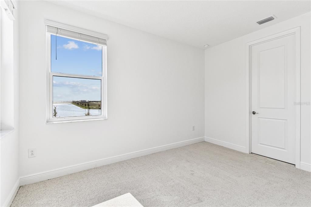 Active With Contract: $899,999 (5 beds, 5 baths, 3521 Square Feet)