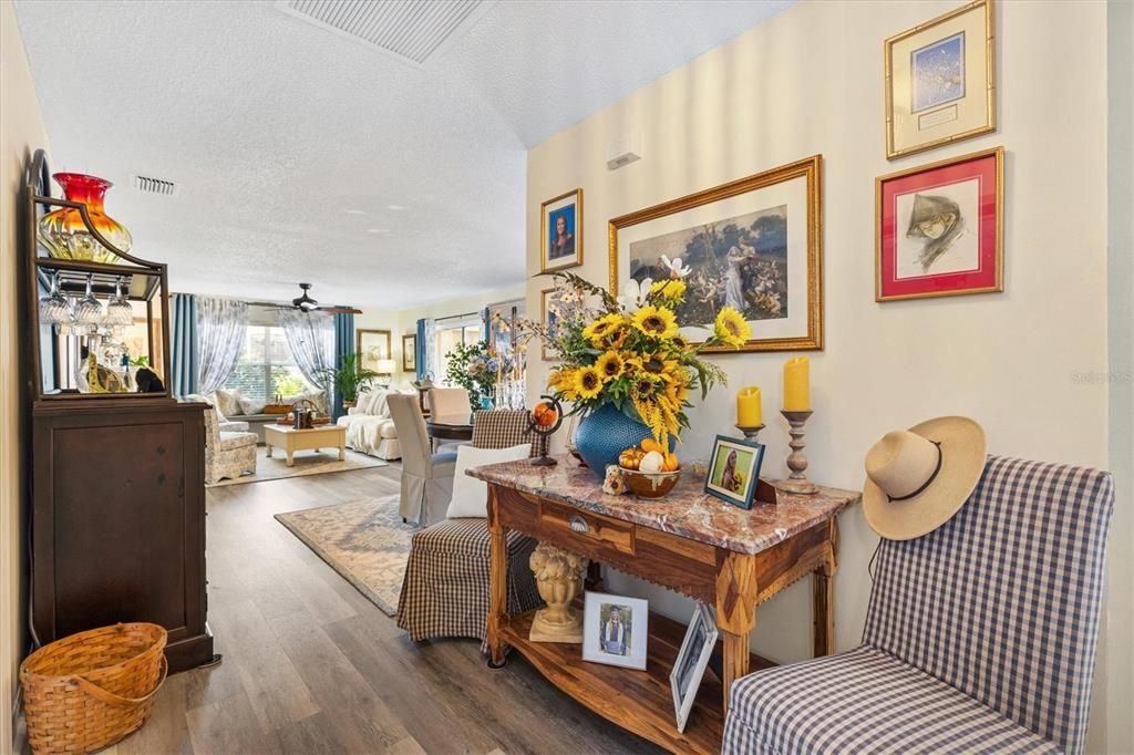 For Sale: $399,000 (3 beds, 2 baths, 1607 Square Feet)