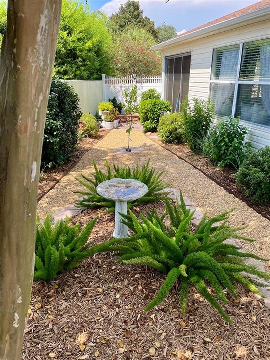 For Sale: $399,000 (3 beds, 2 baths, 1607 Square Feet)