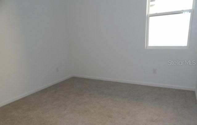 待售: $438,000 (4 贝兹, 2 浴室, 2550 平方英尺)