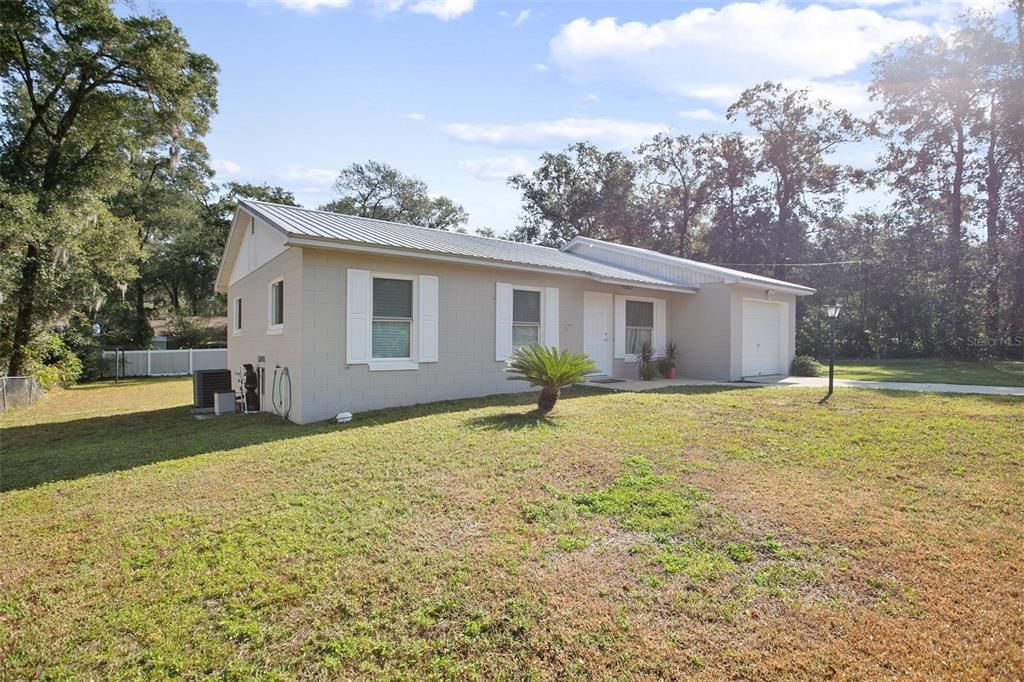 For Sale: $274,900 (3 beds, 2 baths, 1013 Square Feet)