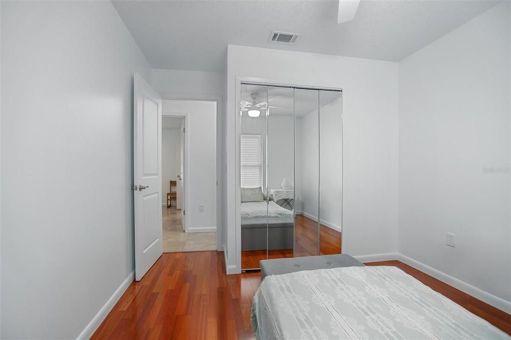 For Sale: $274,900 (3 beds, 2 baths, 1013 Square Feet)