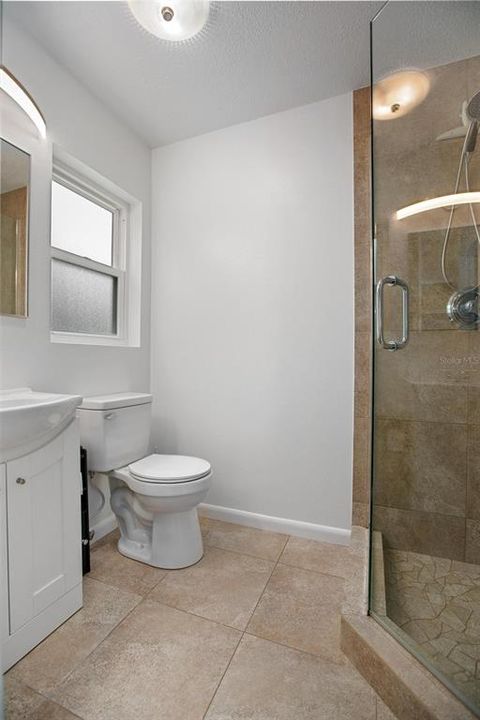 For Sale: $274,900 (3 beds, 2 baths, 1013 Square Feet)