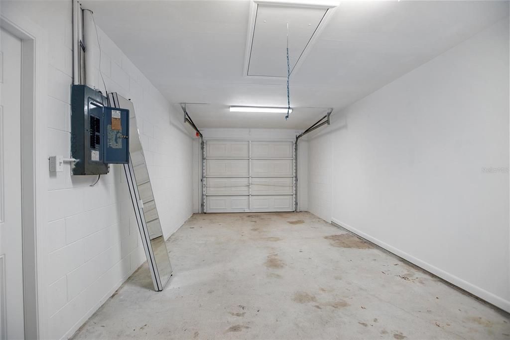 For Sale: $274,900 (3 beds, 2 baths, 1013 Square Feet)