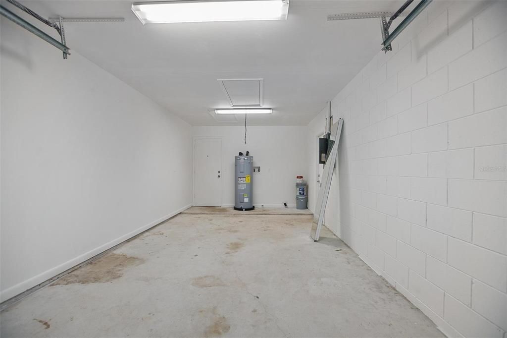 For Sale: $274,900 (3 beds, 2 baths, 1013 Square Feet)