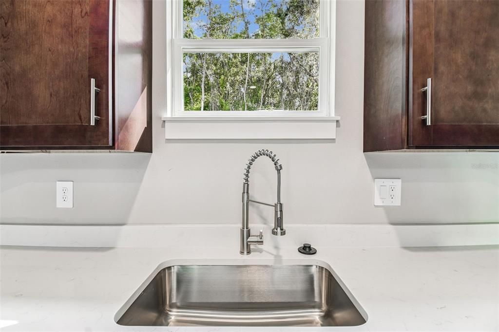 待售: $350,000 (3 贝兹, 2 浴室, 1480 平方英尺)