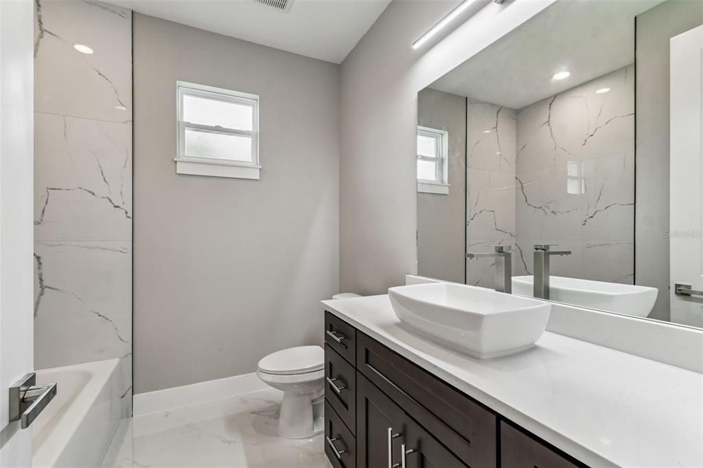 待售: $350,000 (3 贝兹, 2 浴室, 1480 平方英尺)