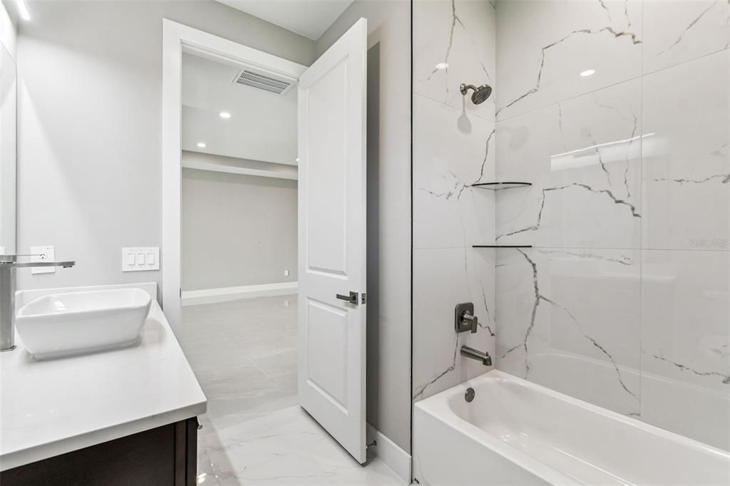 待售: $350,000 (3 贝兹, 2 浴室, 1480 平方英尺)