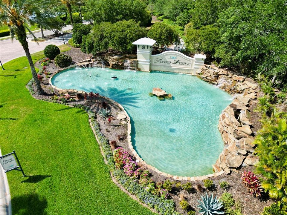 For Sale: $710,000 (3 beds, 2 baths, 2034 Square Feet)