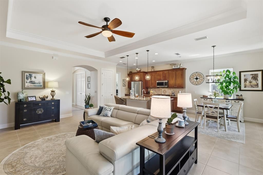 For Sale: $710,000 (3 beds, 2 baths, 2034 Square Feet)