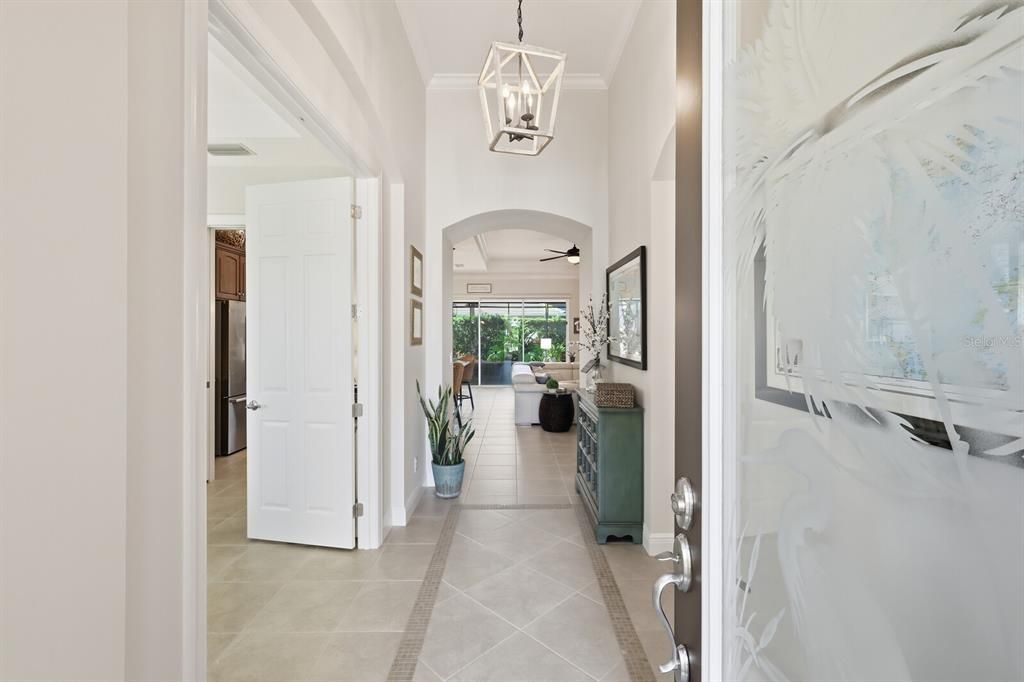 For Sale: $710,000 (3 beds, 2 baths, 2034 Square Feet)