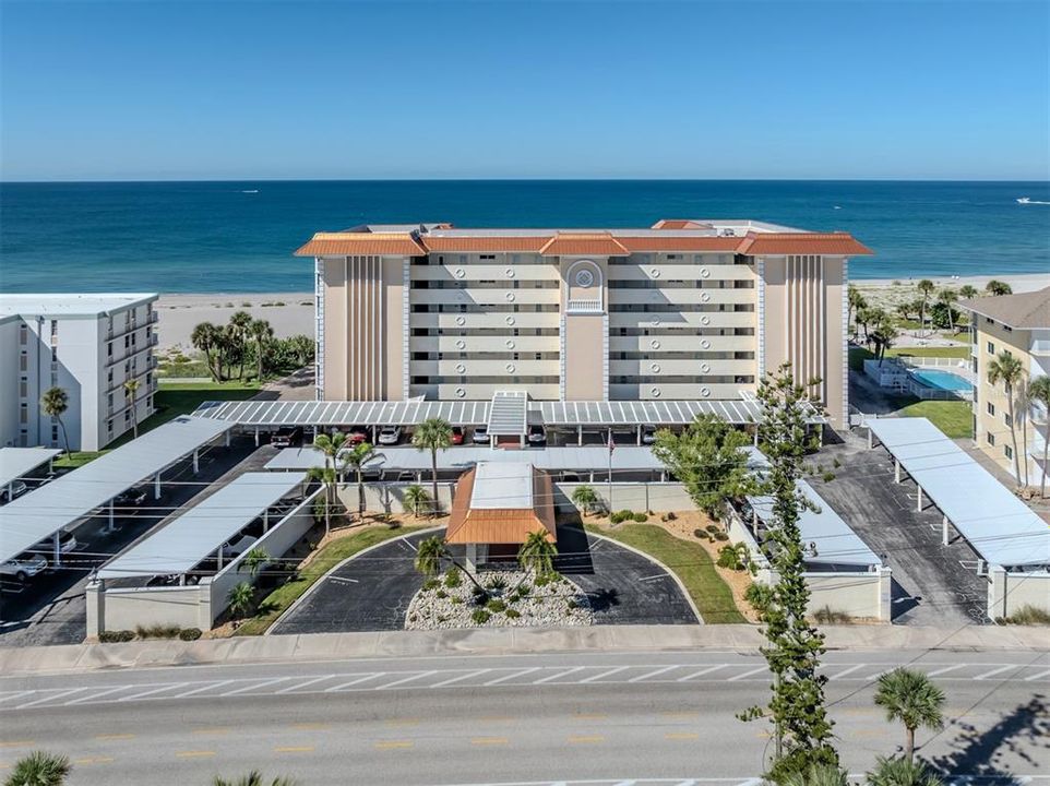 For Sale: $725,000 (2 beds, 2 baths, 1205 Square Feet)