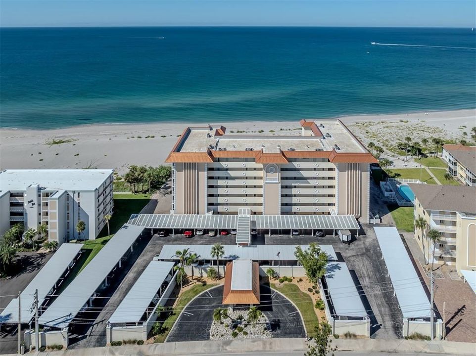 For Sale: $725,000 (2 beds, 2 baths, 1205 Square Feet)