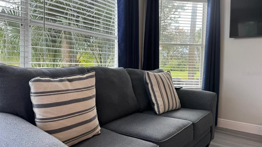 待售: $115,000 (2 贝兹, 1 浴室, 759 平方英尺)