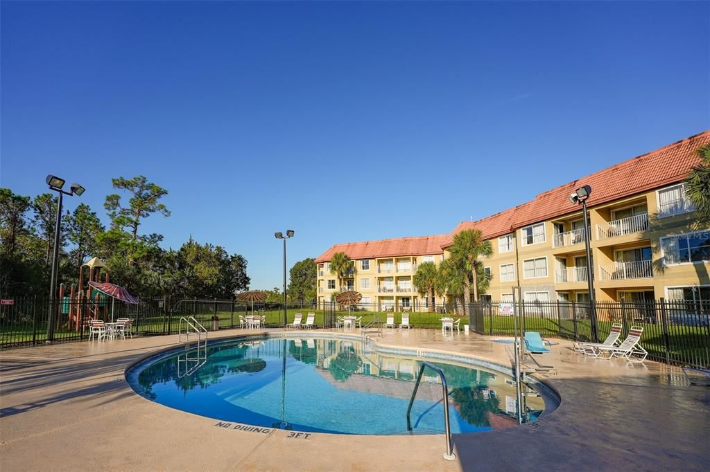 待售: $115,000 (2 贝兹, 1 浴室, 759 平方英尺)