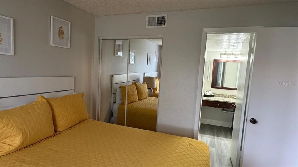 待售: $115,000 (2 贝兹, 1 浴室, 759 平方英尺)