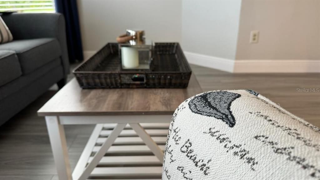 待售: $115,000 (2 贝兹, 1 浴室, 759 平方英尺)