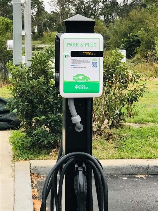 待售: $115,000 (2 贝兹, 1 浴室, 759 平方英尺)