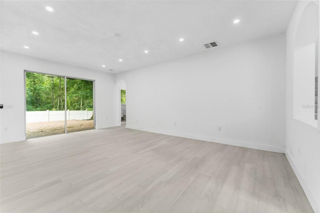 For Sale: $679,900 (5 beds, 3 baths, 3436 Square Feet)