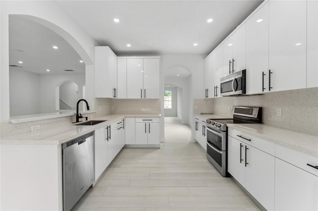 For Sale: $679,900 (5 beds, 3 baths, 3436 Square Feet)