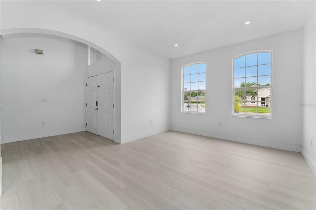 For Sale: $679,900 (5 beds, 3 baths, 3436 Square Feet)