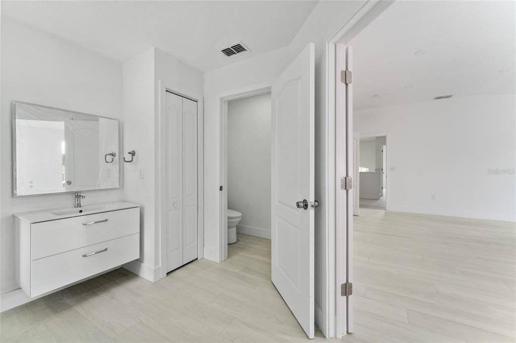 For Sale: $679,900 (5 beds, 3 baths, 3436 Square Feet)