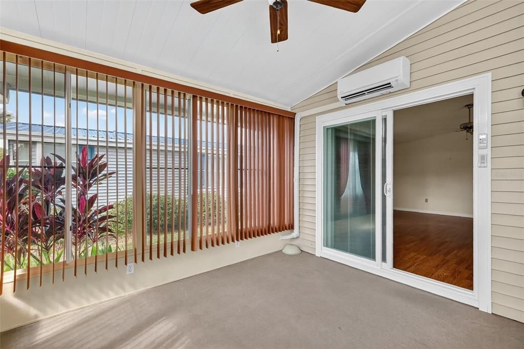 Под контрактом: $195,000 (2 спален, 2 ванн, 1152 Квадратных фут)